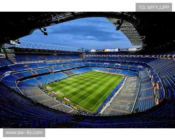 足球赛事主场的意义与影响解析：从球迷文化到竞技表现的多维度探讨